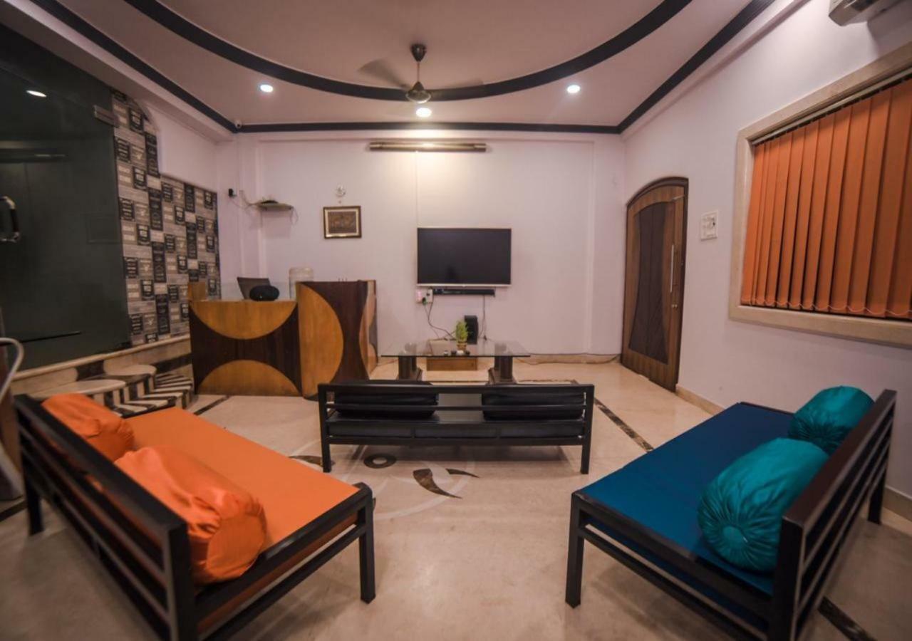 Happinest - The Backpacker'S Hostel Мумбай Екстериор снимка
