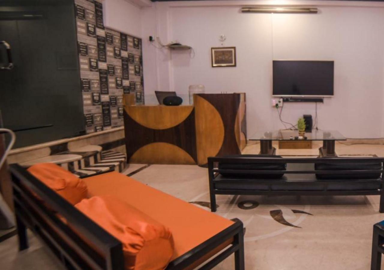Happinest - The Backpacker'S Hostel Мумбай Екстериор снимка