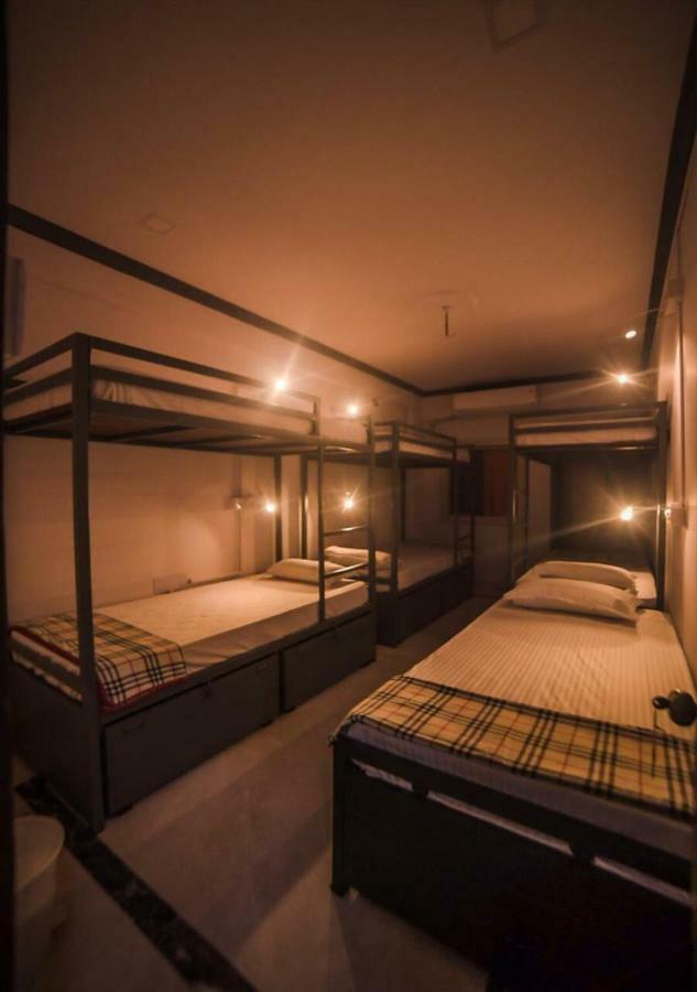 Happinest - The Backpacker'S Hostel Мумбай Стая снимка